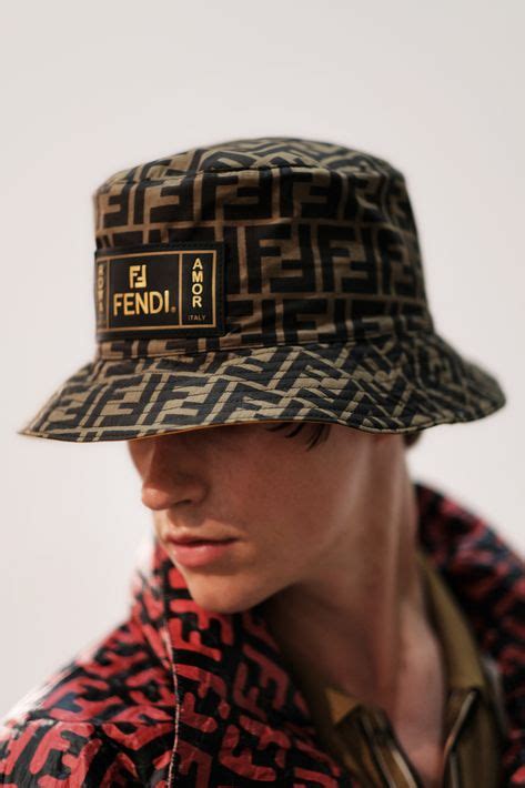 conjuntos fendi hombre